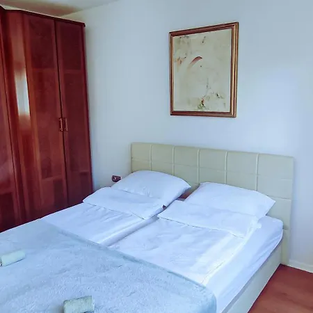 Mila- Free Parking *